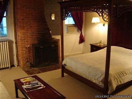 Maplehurst Inn Peterborough Номер фото