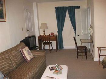 Maplehurst Inn Peterborough Екстер'єр фото