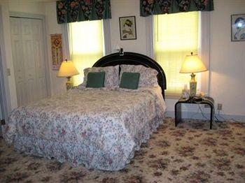Maplehurst Inn Peterborough Екстер'єр фото