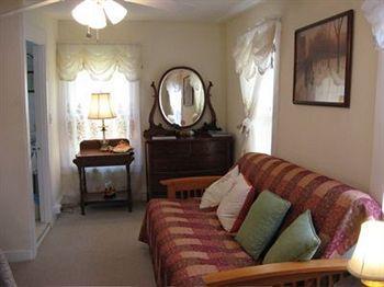 Maplehurst Inn Peterborough Екстер'єр фото